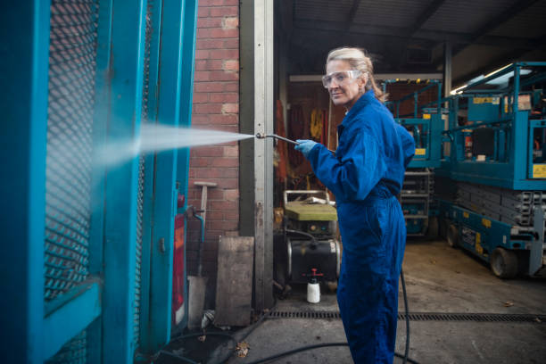 Best Factory Floor Cleaning  in Lake Winnebago, MO